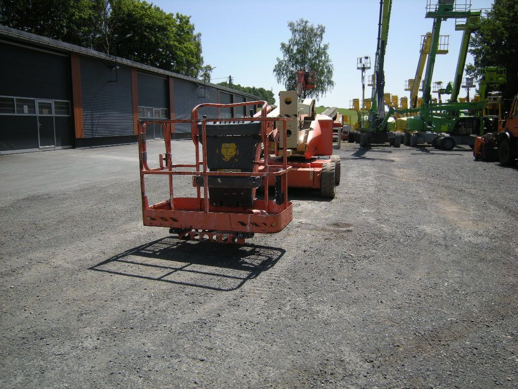 Piattaforma autocarrata JLG E450 AJ  Gelenkteleskoparbeitsbühne 16 m: foto 17