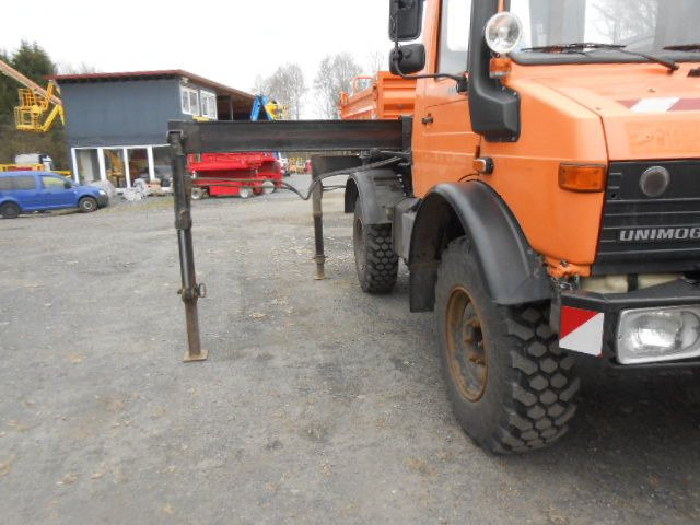 Mercedes-Benz U1450 427/11 mit Kran - Autocarro ribaltabile, Camion con gru: foto 4 Mercedes-Benz U1450 427/11 mit Kran - Autocarro ribaltabile, Camion con gru: foto 4