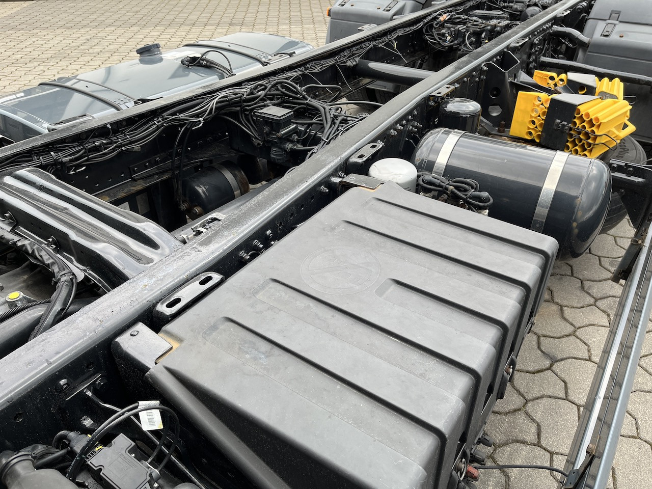 MAN TGX 26.500 6x2 Fahrgestell Lenk-Liftachse AHK - Camion: foto 5 MAN TGX 26.500 6x2 Fahrgestell Lenk-Liftachse AHK - Camion: foto 5