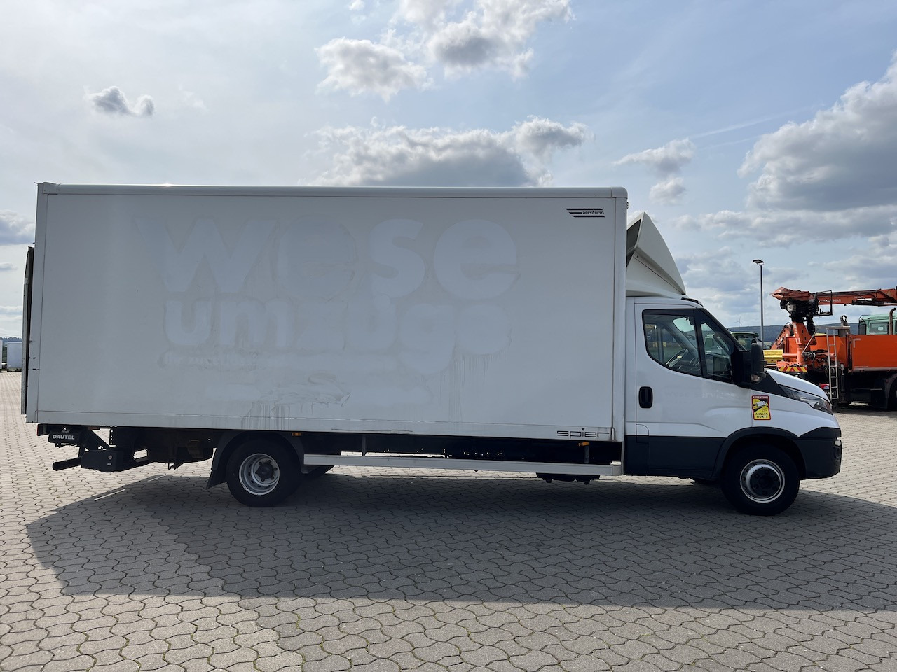 Iveco 70C18 Daily  Koffer mit Ladebordwand - Furgone box: foto 5 Iveco 70C18 Daily  Koffer mit Ladebordwand - Furgone box: foto 5