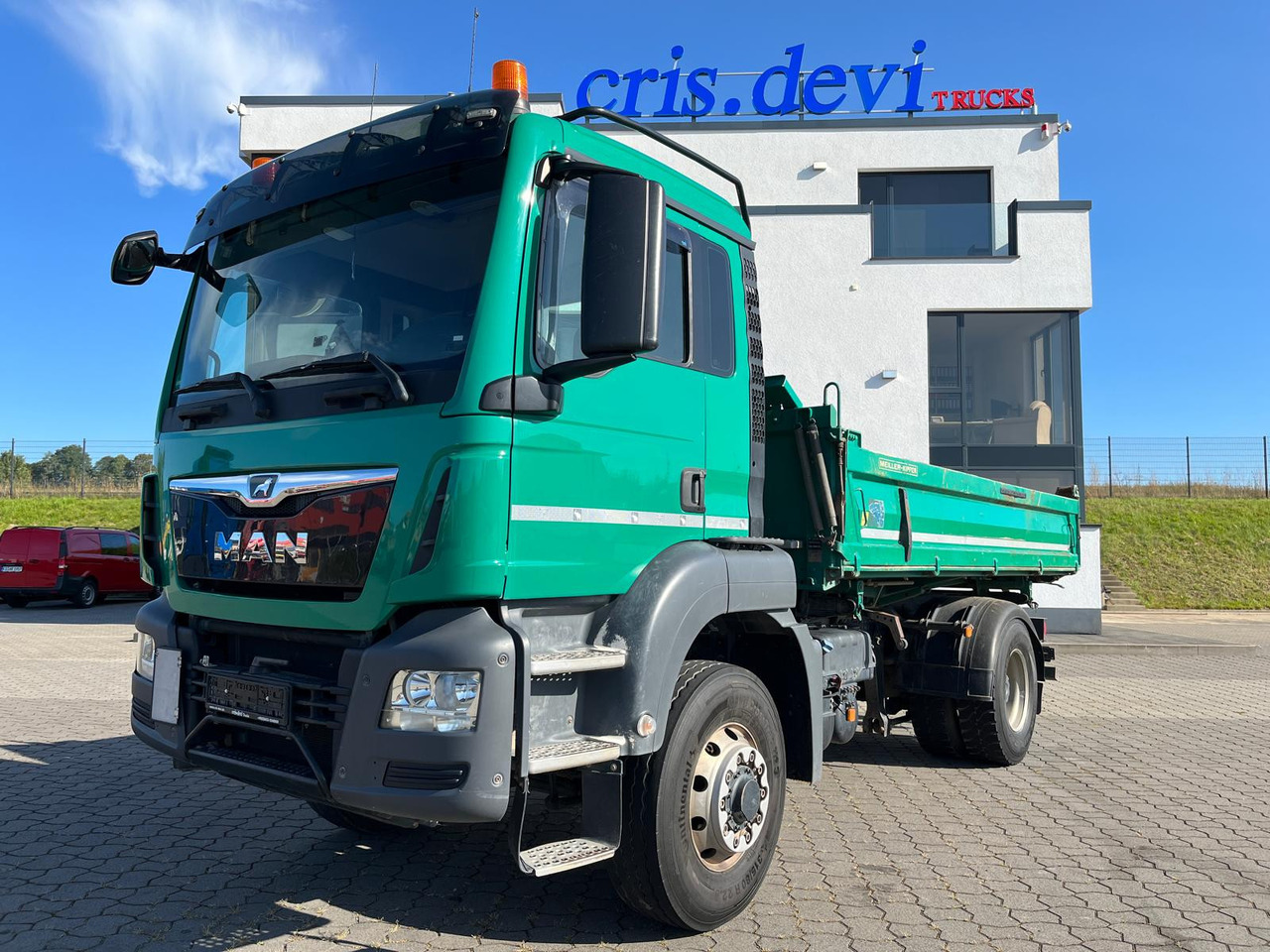 MAN TGS 18.460 4X4 H BL Kipper - Autocarro ribaltabile: foto 1 MAN TGS 18.460 4X4 H BL Kipper - Autocarro ribaltabile: foto 1
