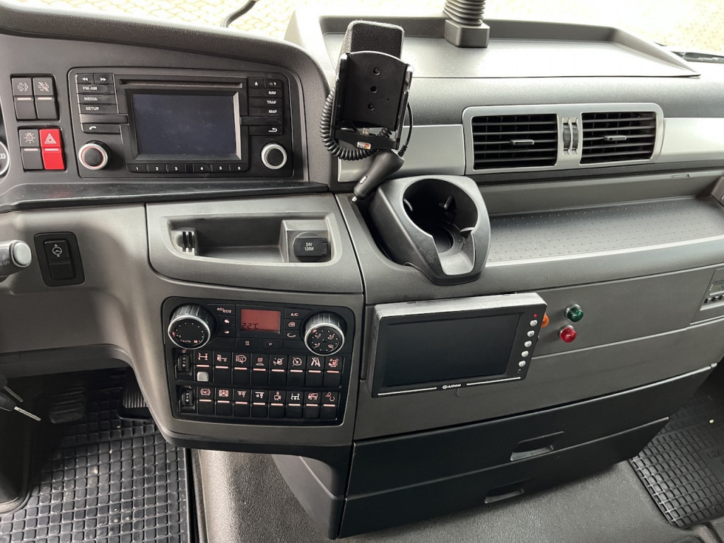 MAN TGX 26.480 6x2 Atlas 145.2 Baustoff - Camion con gru, Autocarro con pianale/ Cassone fisso: foto 3 MAN TGX 26.480 6x2 Atlas 145.2 Baustoff - Camion con gru, Autocarro con pianale/ Cassone fisso: foto 3