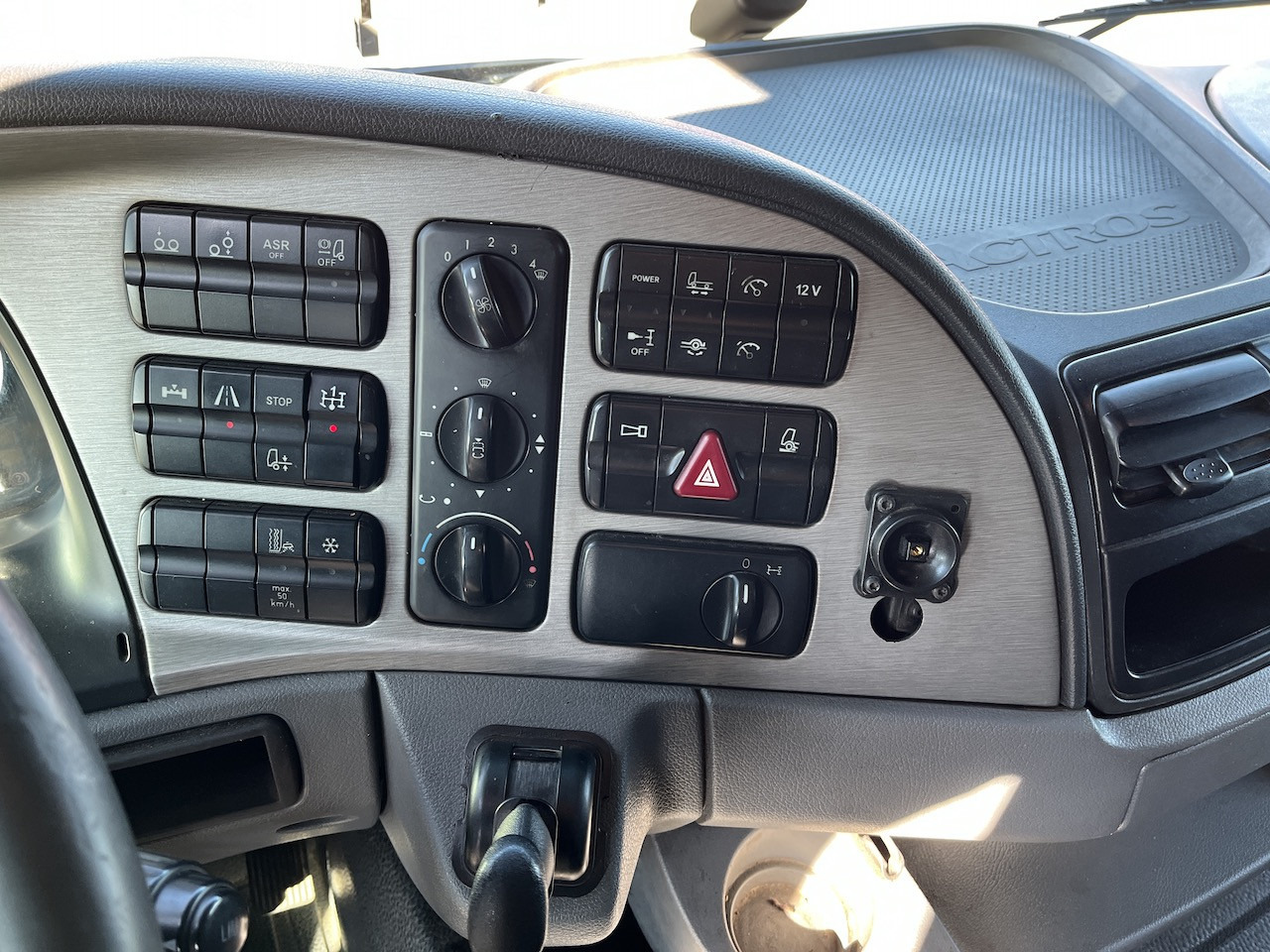 Mercedes-Benz 2541 6x2 Atlas 135.2E Pritsche 8,20 m - Autocarro con pianale/ Cassone fisso, Camion con gru: foto 5 Mercedes-Benz 2541 6x2 Atlas 135.2E Pritsche 8,20 m - Autocarro con pianale/ Cassone fisso, Camion con gru: foto 5