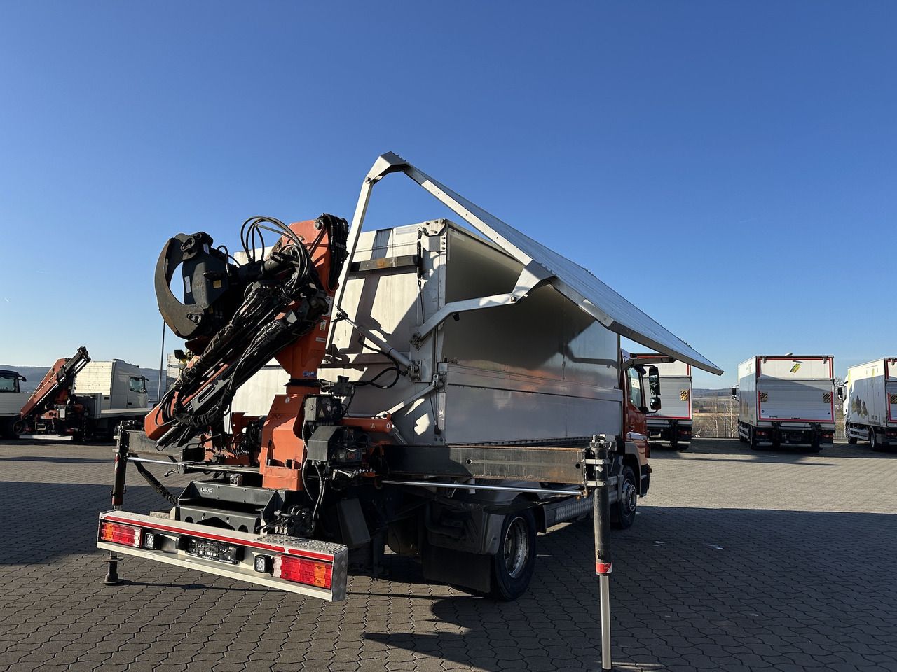 Mercedes-Benz Atego 1529 4x2 Atlas 57.3-A2 Kadaverkipper - Camion con gru, Autocarro ribaltabile: foto 2 Mercedes-Benz Atego 1529 4x2 Atlas 57.3-A2 Kadaverkipper - Camion con gru, Autocarro ribaltabile: foto 2