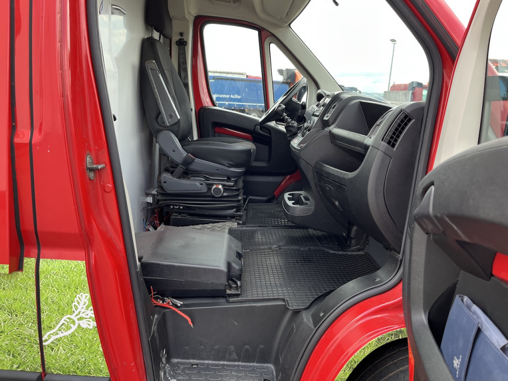 Peugeot Boxer Verkaufsfahrzeug Foodtruck - Autonegozio: foto 3 Peugeot Boxer Verkaufsfahrzeug Foodtruck - Autonegozio: foto 3