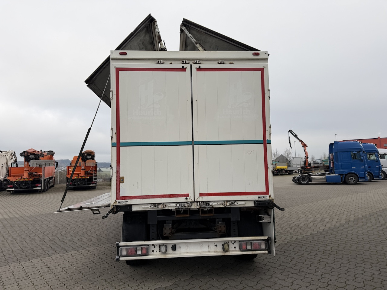 Autocarro furgonato Scania R 450 6x2 Geränkezug + Orten Anhänger: foto 10