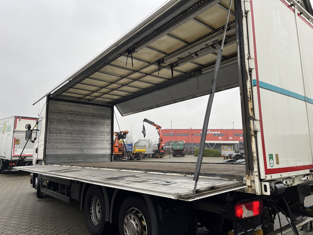 Scania R 450 6x2 Geränkezug + Orten Anhänger - Autocarro trasporto di bevande: foto 2 Scania R 450 6x2 Geränkezug + Orten Anhänger - Autocarro trasporto di bevande: foto 2