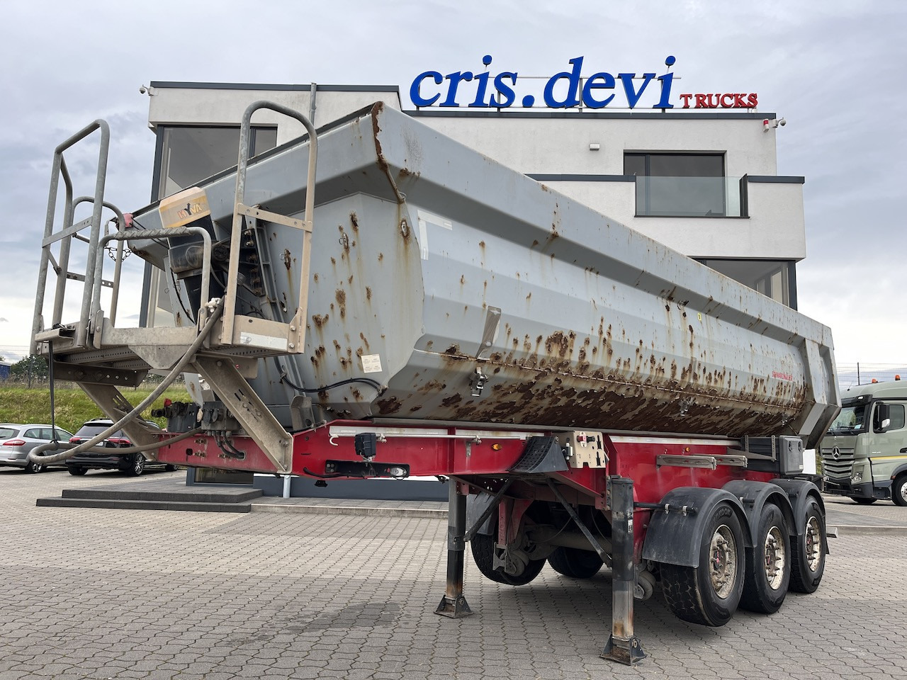 Schwarzmüller SK Kippauflieger Stahlmulde Liftachse - Semirimorchio ribaltabile: foto 1 Schwarzmüller SK Kippauflieger Stahlmulde Liftachse - Semirimorchio ribaltabile: foto 1