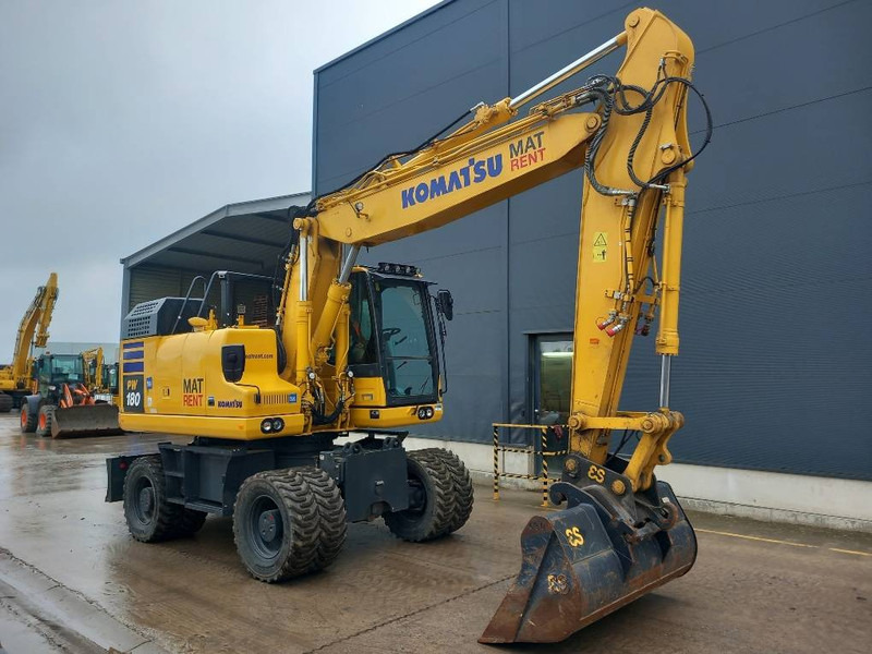 Komatsu PW180-11E0 - Escavatore gommato: foto 1 Komatsu PW180-11E0 - Escavatore gommato: foto 1