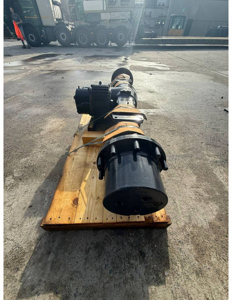 Komatsu WA100M-8 REAR AXLE ASSEMBLY 42W-23-51110 - Assali e ricambi per Macchina da cantiere: foto 5 Komatsu WA100M-8 REAR AXLE ASSEMBLY 42W-23-51110 - Assali e ricambi per Macchina da cantiere: foto 5