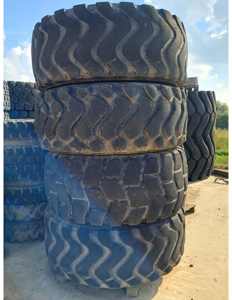 Komatsu WA380 4x RIM ASSY 423-30-62201 - Cerchi e pneumatici per Macchina da cantiere: foto 2 Komatsu WA380 4x RIM ASSY 423-30-62201 - Cerchi e pneumatici per Macchina da cantiere: foto 2