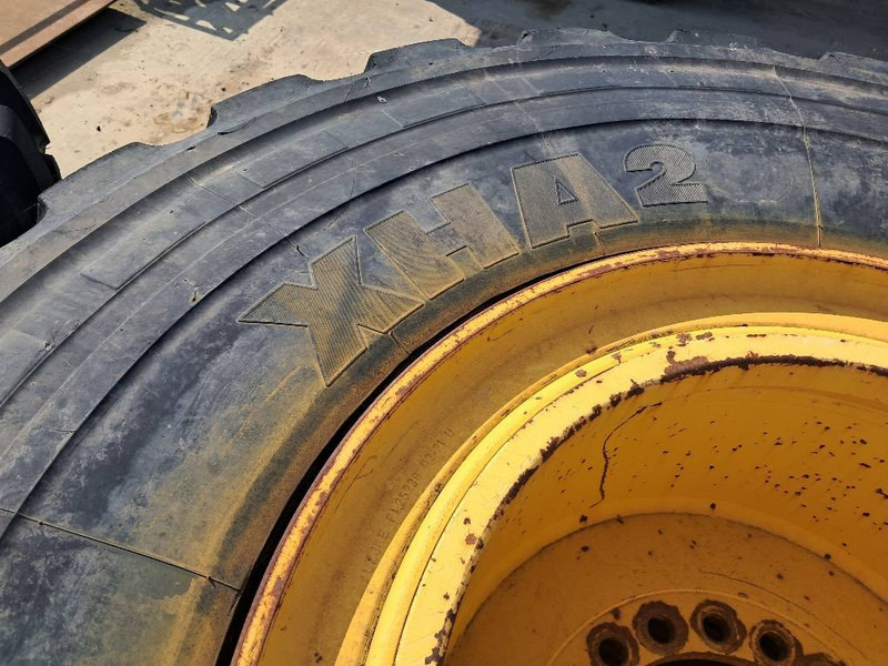 Komatsu WA380 4x RIM ASSY 423-30-62201 - Cerchi e pneumatici per Macchina da cantiere: foto 5 Komatsu WA380 4x RIM ASSY 423-30-62201 - Cerchi e pneumatici per Macchina da cantiere: foto 5