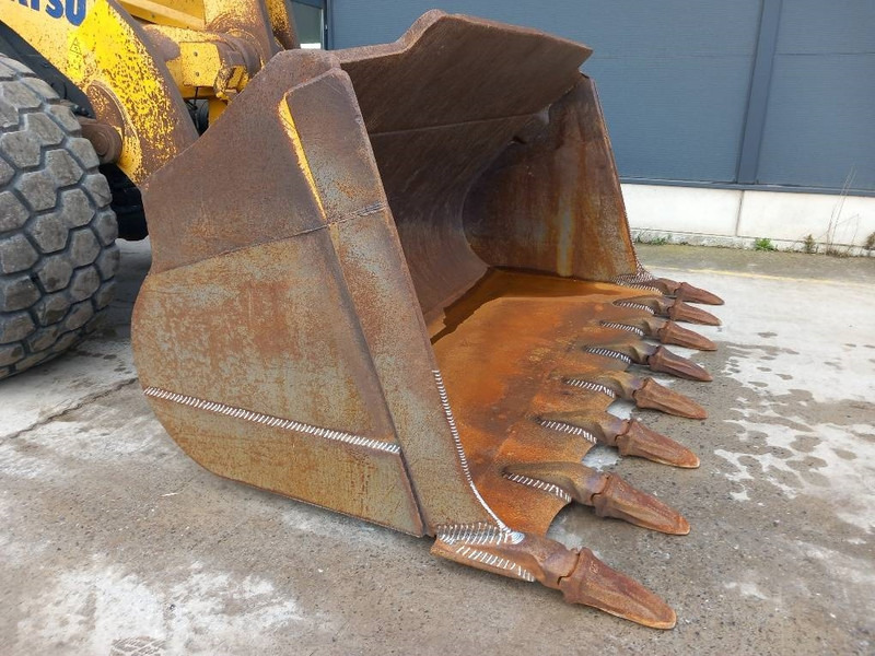 Komatsu WA500-7 - Pala gommata: foto 3 Komatsu WA500-7 - Pala gommata: foto 3