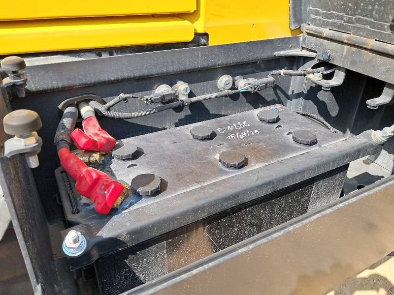 Komatsu WA500-8E0 - Pala gommata: foto 4 Komatsu WA500-8E0 - Pala gommata: foto 4