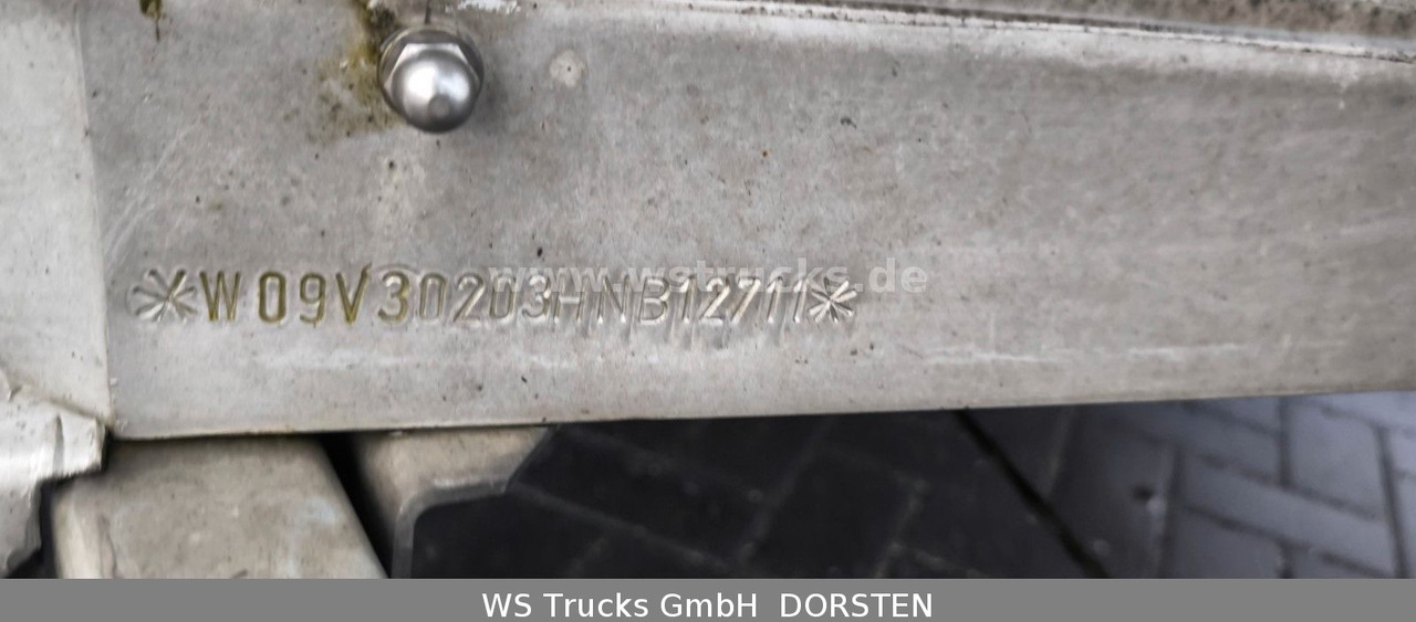 Blomert V30 Großvieh Vollalu Seilwinde Viehanhänger - Rimorchio trasporto bestiame: foto 3 Blomert V30 Großvieh Vollalu Seilwinde Viehanhänger - Rimorchio trasporto bestiame: foto 3