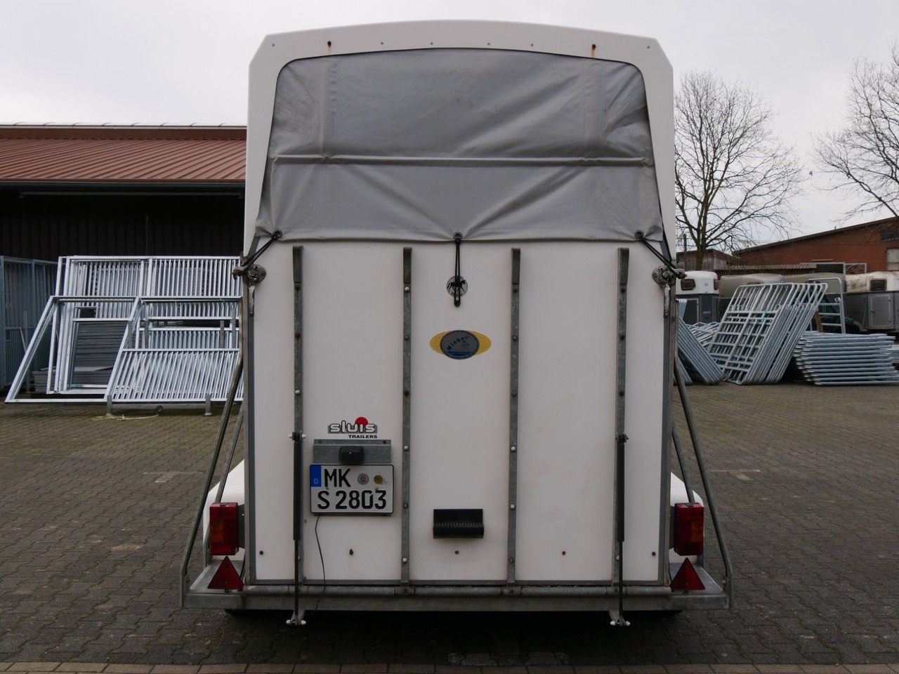 Sluis Vollpoly 2 Pferde mit Sattelkammer - Rimorchio trasporto bestiame: foto 4 Sluis Vollpoly 2 Pferde mit Sattelkammer - Rimorchio trasporto bestiame: foto 4