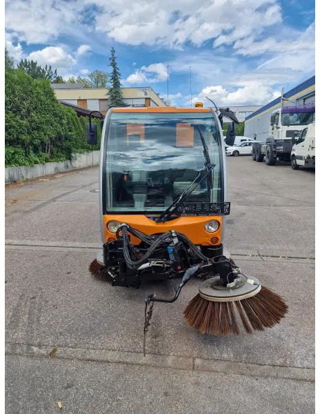Bucher Kehrmaschine BUCHER-GUYER Kehrmaschine EG 4.500 kg Diesel Topzustand - Spazzatrice industriale: foto 3 Bucher Kehrmaschine BUCHER-GUYER Kehrmaschine EG 4.500 kg Diesel Topzustand - Spazzatrice industriale: foto 3