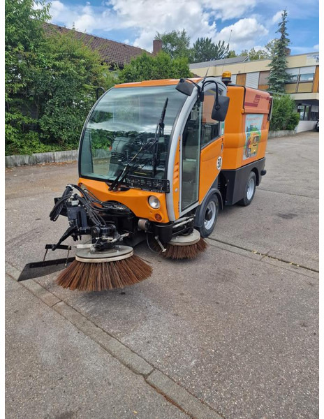 Bucher Kehrmaschine BUCHER-GUYER Kehrmaschine EG 4.500 kg Diesel Topzustand - Spazzatrice industriale: foto 4 Bucher Kehrmaschine BUCHER-GUYER Kehrmaschine EG 4.500 kg Diesel Topzustand - Spazzatrice industriale: foto 4