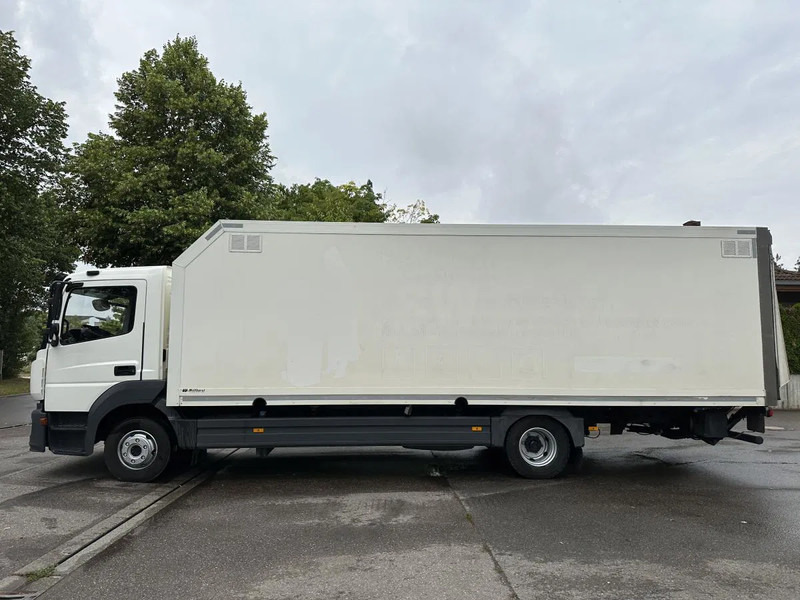 Mercedes-Benz Atego 1223 2 x L Koffer LBW Klima Euro 6 - Camion: foto 2 Mercedes-Benz Atego 1223 2 x L Koffer LBW Klima Euro 6 - Camion: foto 2