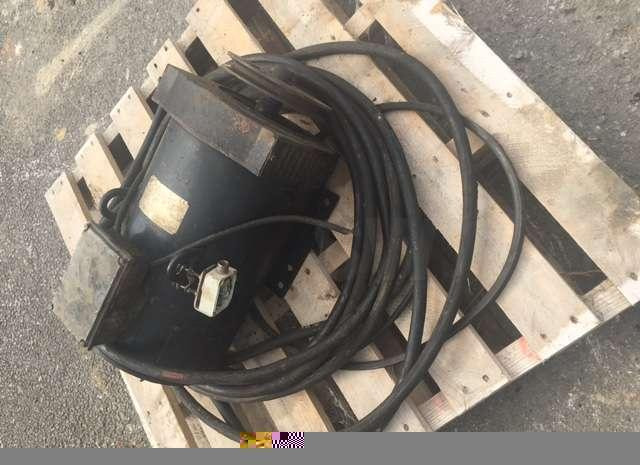 LEROY SOMER Génératrice Electroaimant - MS 1322 M32 - Altra macchina: foto 3 LEROY SOMER Génératrice Electroaimant - MS 1322 M32 - Altra macchina: foto 3