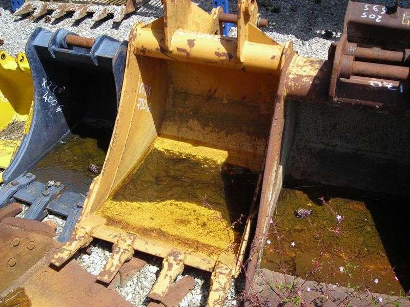 CASE 615MM - Benna per escavatore: foto 1 CASE 615MM - Benna per escavatore: foto 1