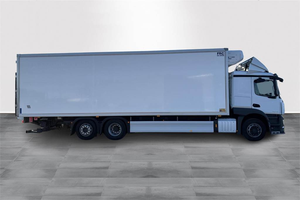 Mercedes-Benz ACTROS 5L 2546 L6x2 / FRC 02/2028 - Autocarro cella isotermica: foto 4 Mercedes-Benz ACTROS 5L 2546 L6x2 / FRC 02/2028 - Autocarro cella isotermica: foto 4