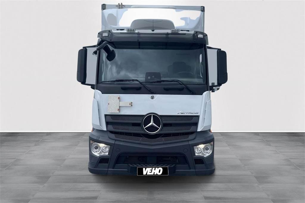 Mercedes-Benz Actros 1827 4x2 8,7m umpikori+PL nostin - Autocarro cella isotermica: foto 2 Mercedes-Benz Actros 1827 4x2 8,7m umpikori+PL nostin - Autocarro cella isotermica: foto 2