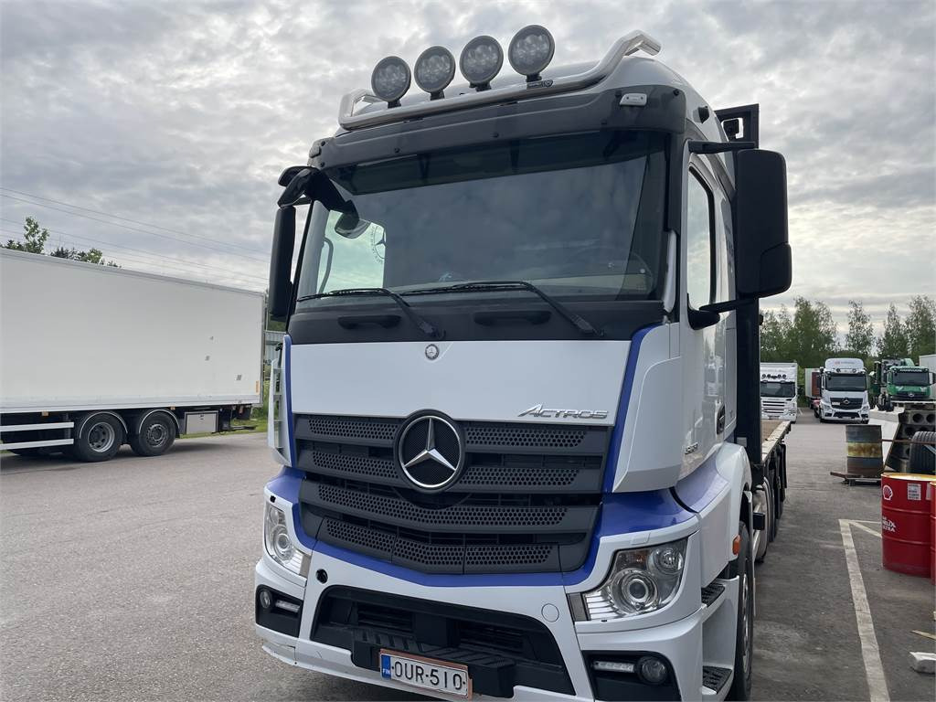 Mercedes-Benz Actros L - Autocarro con pianale/ Cassone fisso: foto 3 Mercedes-Benz Actros L - Autocarro con pianale/ Cassone fisso: foto 3