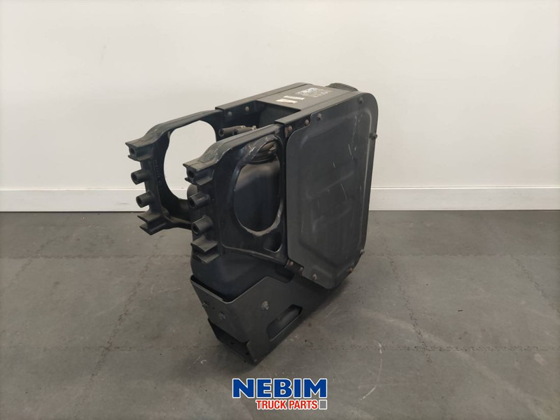 Volvo Volvo - 21215921 - Adblue tank 60L FH / FM - Ricambi: foto 2 Volvo Volvo - 21215921 - Adblue tank 60L FH / FM - Ricambi: foto 2