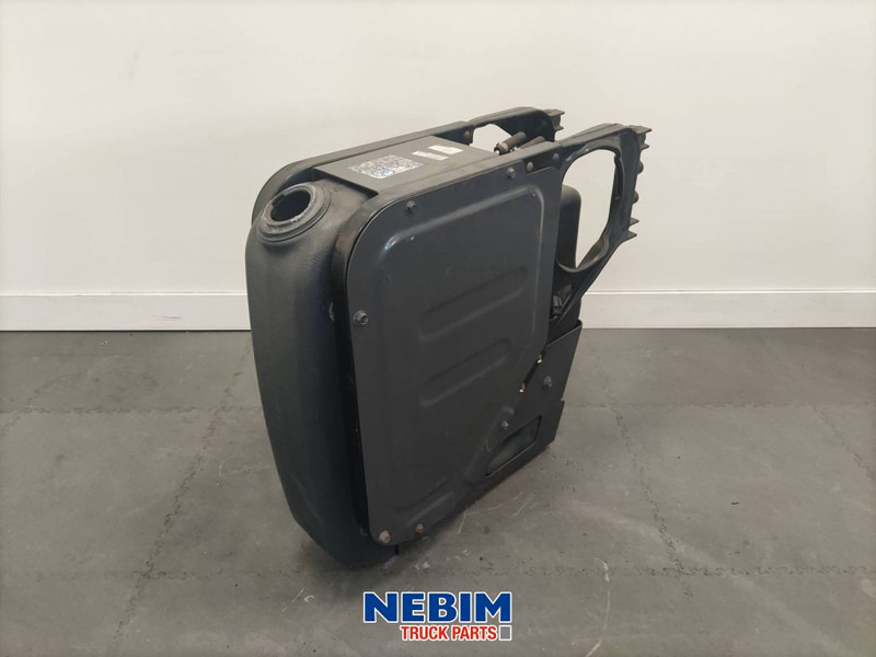 Volvo Volvo - 21215921 - Adblue tank 60L FH / FM - Ricambi: foto 1 Volvo Volvo - 21215921 - Adblue tank 60L FH / FM - Ricambi: foto 1