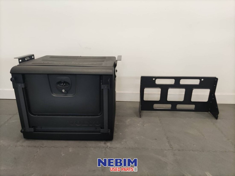 Volvo Volvo - 21353653 - Volvo gereedschapskist - Ricambi per Camion: foto 1 Volvo Volvo - 21353653 - Volvo gereedschapskist - Ricambi per Camion: foto 1