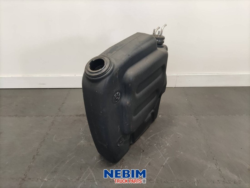 Volvo Volvo - 21607589 - Adblue tank - Ricambi: foto 1 Volvo Volvo - 21607589 - Adblue tank - Ricambi: foto 1