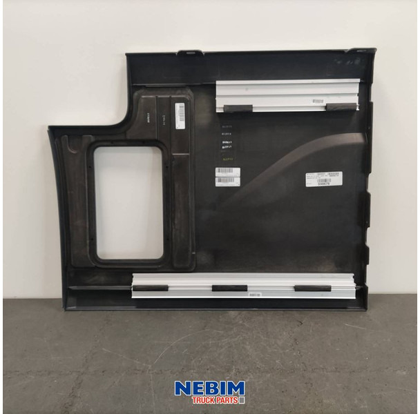 Volvo Volvo - 78698646 - Chassis skirt rechts voor - Ricambi per Camion: foto 2 Volvo Volvo - 78698646 - Chassis skirt rechts voor - Ricambi per Camion: foto 2