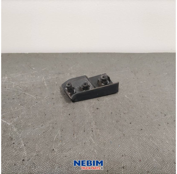 Volvo Volvo - 82453926 - Inzetstuk rechts - Ricambi per Camion: foto 2 Volvo Volvo - 82453926 - Inzetstuk rechts - Ricambi per Camion: foto 2