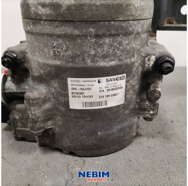 Volvo Volvo - 84192002 - Stand airco compressor - Ricambi per Camion: foto 3 Volvo Volvo - 84192002 - Stand airco compressor - Ricambi per Camion: foto 3
