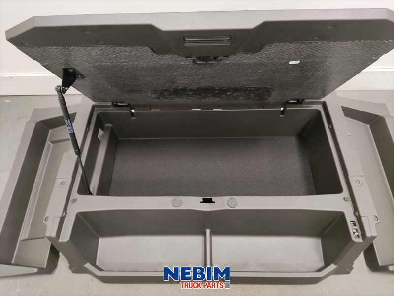 Volvo Volvo - 84430390 - Opbergvak onderbed FM4 - Ricambi: foto 2 Volvo Volvo - 84430390 - Opbergvak onderbed FM4 - Ricambi: foto 2