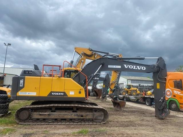 Volvo EC 220 E L MIETE / RENTAL (12001052) - Escavatore cingolato: foto 5 Volvo EC 220 E L MIETE / RENTAL (12001052) - Escavatore cingolato: foto 5