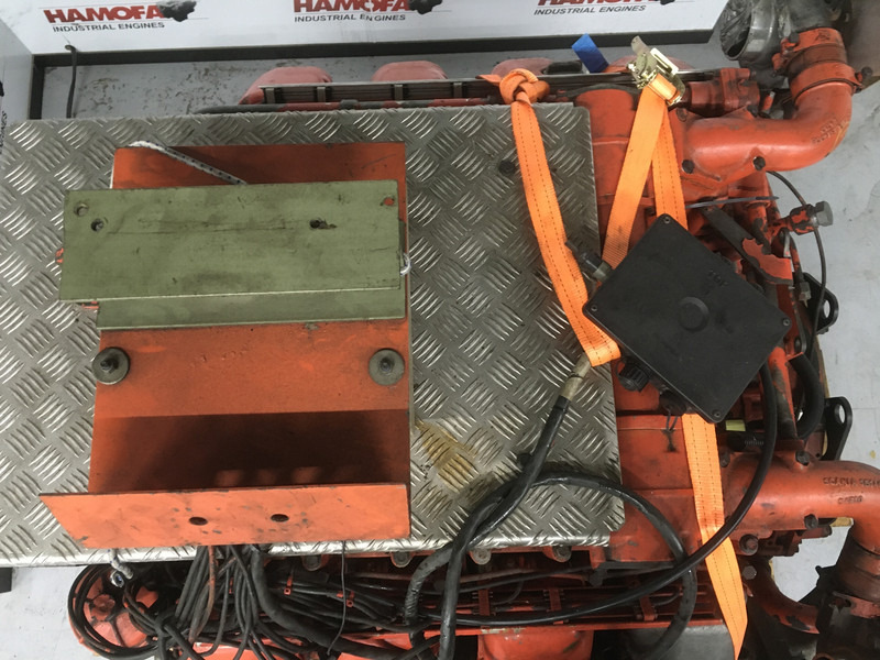 Macchina da cantiere Scania DI16.43M FOR PARTS: foto 6