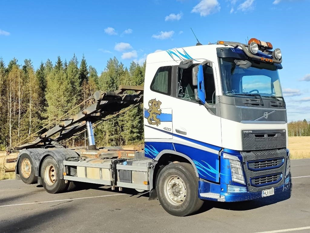 Volvo FH 13 420 - Autocarro multibenna: foto 2 Volvo FH 13 420 - Autocarro multibenna: foto 2