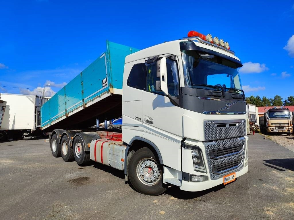 Volvo FH 16 750 - Autocarro ribaltabile: foto 2 Volvo FH 16 750 - Autocarro ribaltabile: foto 2