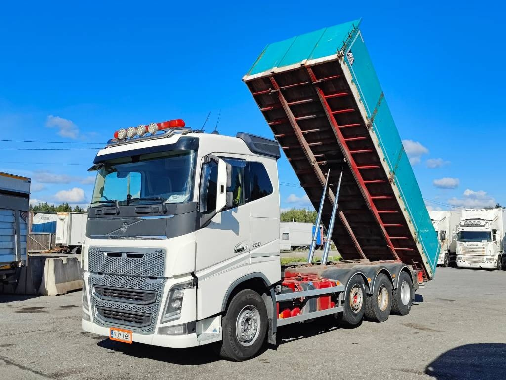 Volvo FH 16 750 - Autocarro ribaltabile: foto 1 Volvo FH 16 750 - Autocarro ribaltabile: foto 1