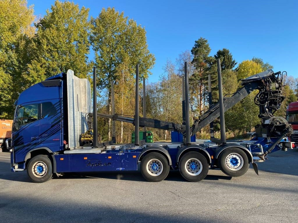 Volvo FH 16 - Camion trasporto legname: foto 4 Volvo FH 16 - Camion trasporto legname: foto 4