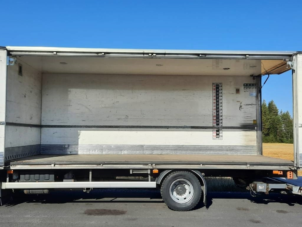 Volvo FL 240  - Autocarro furgonato: foto 5 Volvo FL 240  - Autocarro furgonato: foto 5