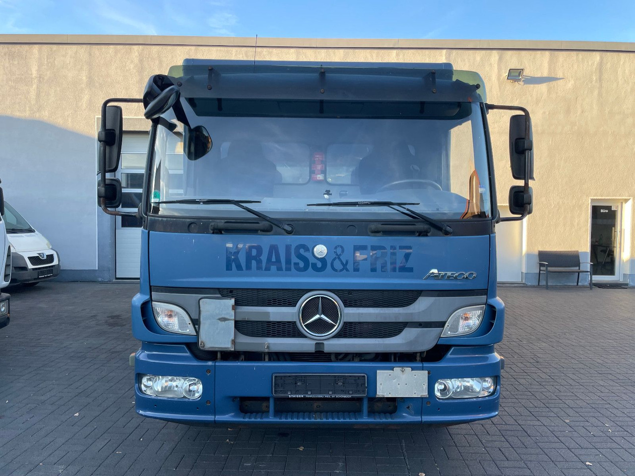 Mercedes-Benz Atego 2 6-Zyl. 4x2 1224 Klima, Radstand: 3.56m. - Autocarro furgonato: foto 3 Mercedes-Benz Atego 2 6-Zyl. 4x2 1224 Klima, Radstand: 3.56m. - Autocarro furgonato: foto 3