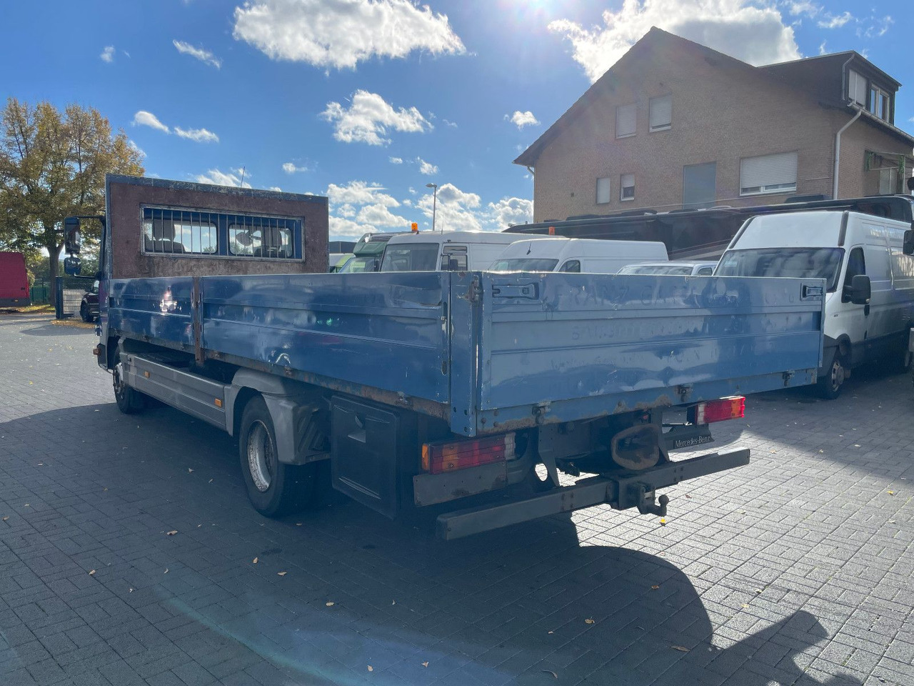 Mercedes-Benz Atego 818 Pritsche Euro 5 - Furgone con cassone fisso: foto 2 Mercedes-Benz Atego 818 Pritsche Euro 5 - Furgone con cassone fisso: foto 2