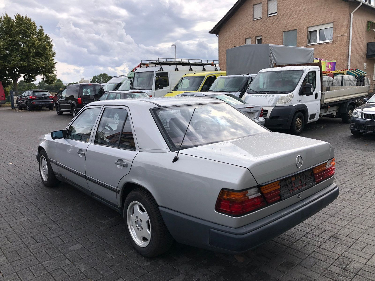 Mercedes-Benz W124 E 260 - Berlina: foto 4 Mercedes-Benz W124 E 260 - Berlina: foto 4