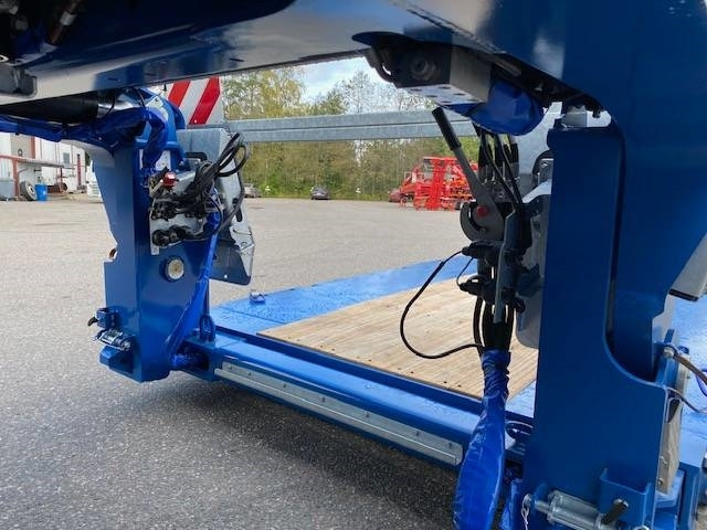 Faymonville Max Trailer, Max510, 2-aks, pendeli - Semirimorchio pianale ribassato: foto 3 Faymonville Max Trailer, Max510, 2-aks, pendeli - Semirimorchio pianale ribassato: foto 3