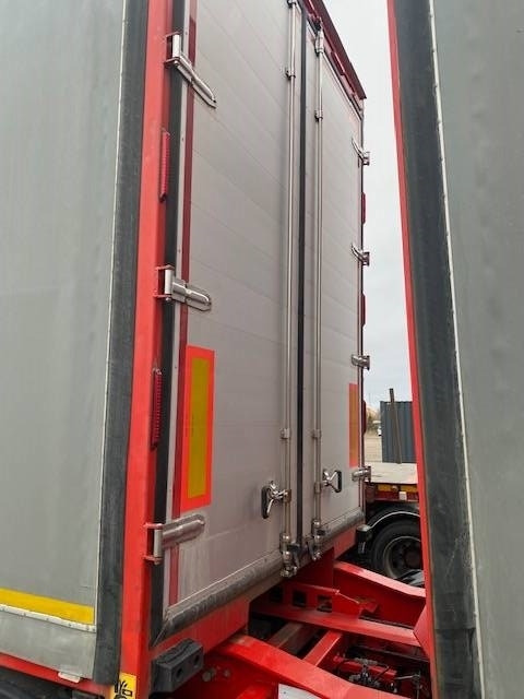 NTM linkki yhdistelmä B-Linkki - Semirimorchio centinato: foto 4 NTM linkki yhdistelmä B-Linkki - Semirimorchio centinato: foto 4