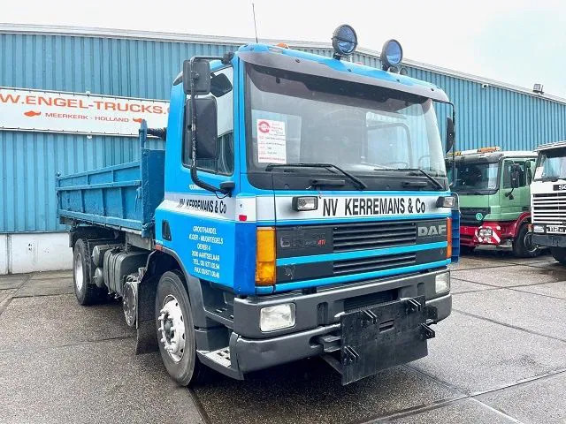 DAF 65.210 ATI 4x2 FULL STEEL KIPPER (EURO 2 / MANUAL GEARBOX / FULL STEEL SUSPENSION / P.T.O.) - Autocarro ribaltabile: foto 2 DAF 65.210 ATI 4x2 FULL STEEL KIPPER (EURO 2 / MANUAL GEARBOX / FULL STEEL SUSPENSION / P.T.O.) - Autocarro ribaltabile: foto 2