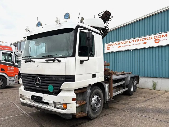 Mercedes-Benz Actros 2540 L 6x2 MP1 WITH V-CRANE & HOOK-ARM SYSTEM (EPS WITH CLUTCH (3 PEDALS) / REDUCTION AXLE / STEEL-/AIR SUSPENSION / P.T. - Autocarro scarrabile, Camion con gru: foto 1 Mercedes-Benz Actros 2540 L 6x2 MP1 WITH V-CRANE & HOOK-ARM SYSTEM (EPS WITH CLUTCH (3 PEDALS) / REDUCTION AXLE / STEEL-/AIR SUSPENSION / P.T. - Autocarro scarrabile, Camion con gru: foto 1